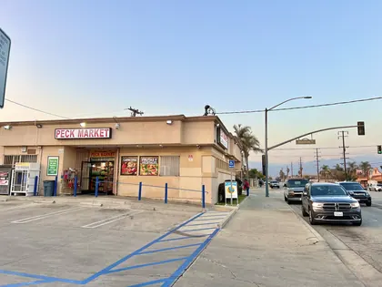 Peck Market, business photo 4