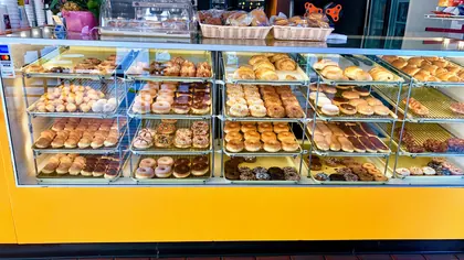 Universal Donuts, business photo 2